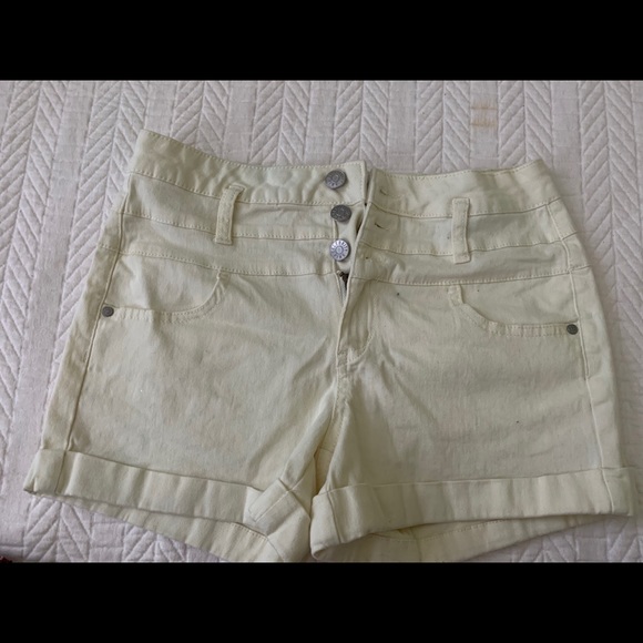 High waisted shorts - Picture 1 of 2